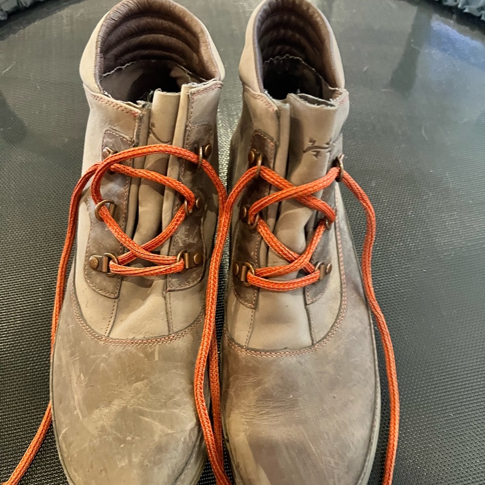 Chaco size 11 boots